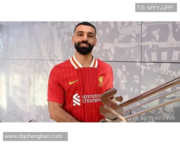 利物浦球星萨拉赫入选年度最佳阵容，积极备战下赛季